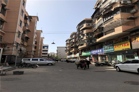 砸飘窗会导致外墙漏水吗